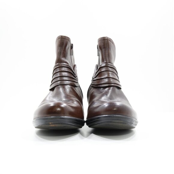 Clarks Bendables Ingalls Mood Brown Leather 2" Block Heel Ankle Boots - 10 - Picture 2 of 7